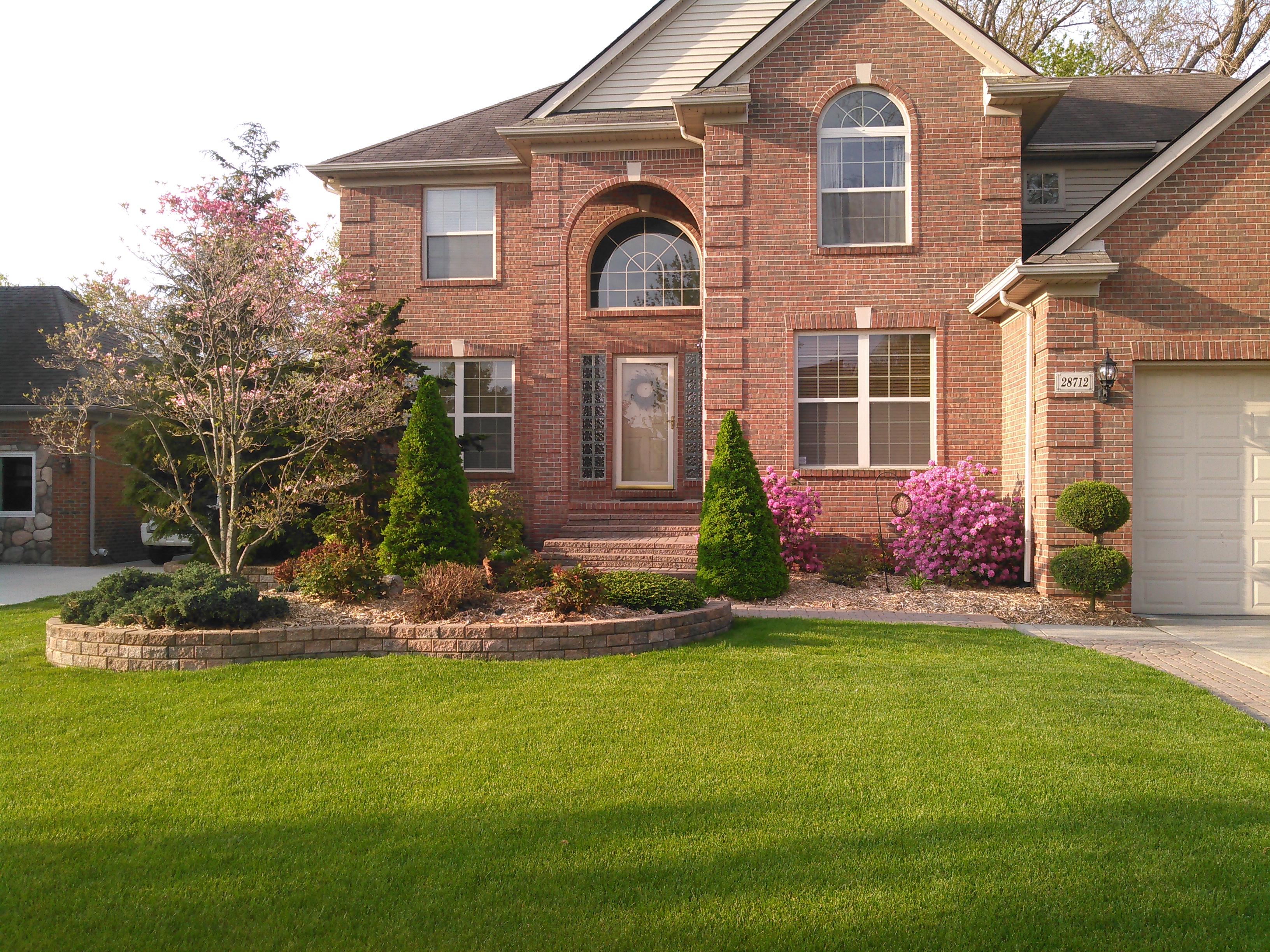 landscaping house
